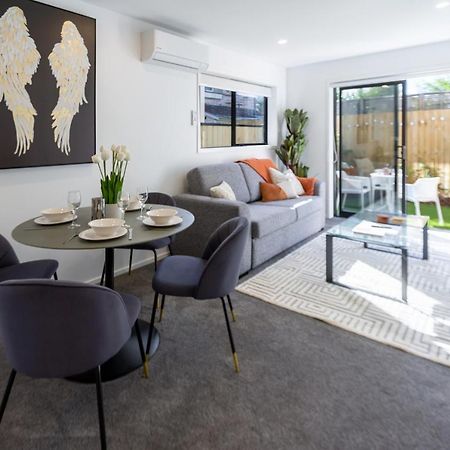 Central City Awaits 2 Bed 2 Bath With Carpark Christchurch Exteriér fotografie